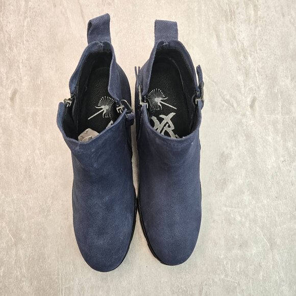 OTBT Waterproof Ankle Wedge Booties Sz 8.5 Navy Blue Suede Outdoor Comfort Boots - Picture 2 of 11